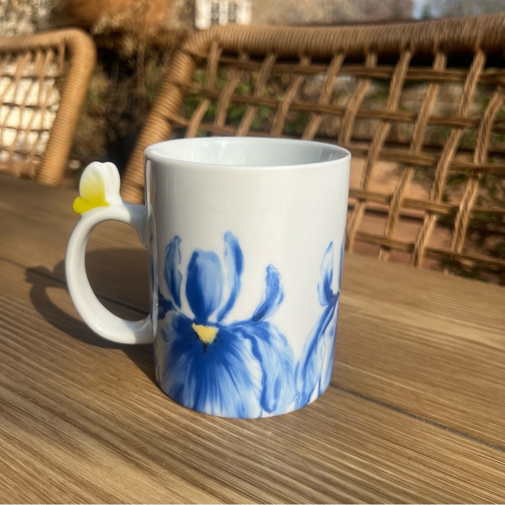 Purple IRIS Flower Floral Coffee Mug Tea Cup Porcelain Butterfly on Handle - Picture 4 of 6
